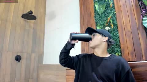 labrinthteasing online show from 02/17/26, 01:40