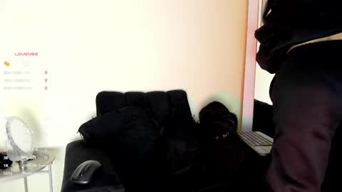 lace_victoria online show from 11/29/25, 12:13