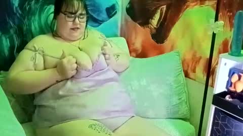 Snapshot of lacy_deville chatting on 04/26/26, 06:05 lacy_deville online show from 04/26/26, 06:05