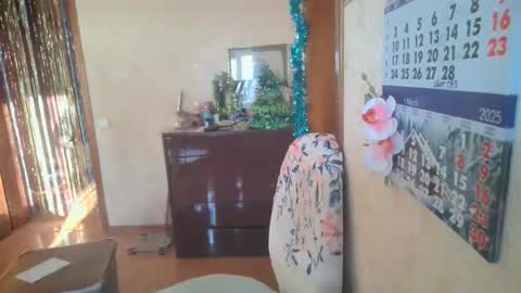 Snapshot of ladamay chatting on 02/13/25, 05:58 LadaMay online show from 02/13/25, 05:58