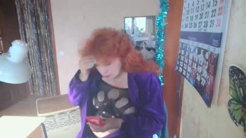 Snapshot of ladamay chatting on 11/17/25, 09:48 LadaMay online show from 11/17/25, 09:48