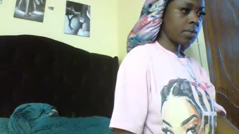 Snapshot of ladasha_montaz chatting on 06/28/26, 06:08 ladasha online show from 06/28/26, 06:08
