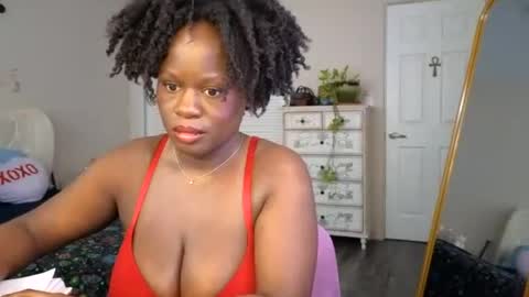 Snapshot of ladiosa_selene chatting on 06/30/26, 07:26 La Diosa Selene online show from 06/30/26, 07:26