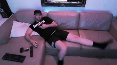 Hectic online show from 01/09/25, 05:22