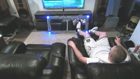 Hectic online show from 10/14/25, 12:17