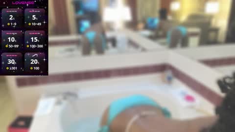 Snapshot of lady_aiyla chatting on 01/11/26, 05:12 Lady Aiyla Your Benevolent Goddess online show from 01/11/26, 05:12