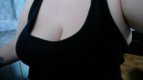 Snapshot of lady_boom_ chatting on 02/10/25, 05:52 lady_boom_ online show from 02/10/25, 05:52
