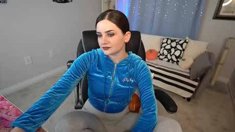 Anna online show from 10/21/25, 12:00