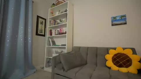 Snapshot of lady_bpd chatting on 07/14/26, 02:05 Anna online show from 07/14/26, 02:05