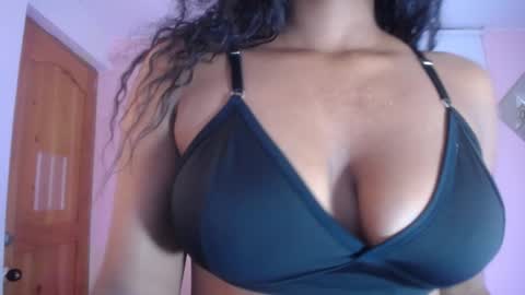 Snapshot of lady_danbury chatting on 01/05/25, 07:17 Karla - Instagram   lady karla1 online show from 01/05/25, 07:17
