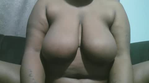 lady_dearra online show from 12/01/25, 03:11