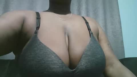 lady_dearra online show from 01/09/26, 02:47
