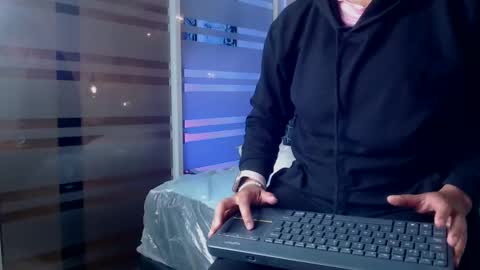 LADY  online show from 01/22/25, 07:57