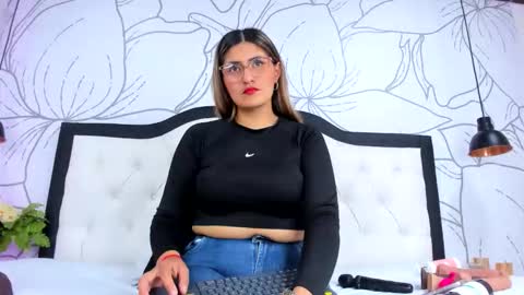 LADY  online show from 02/18/26, 02:07