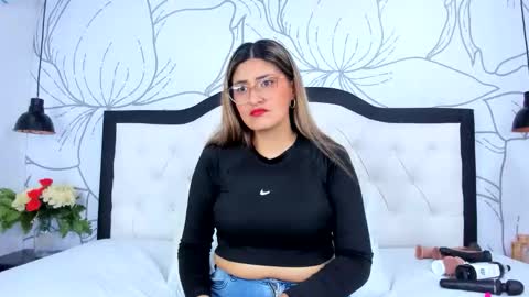 LADY  online show from 03/01/26, 02:24