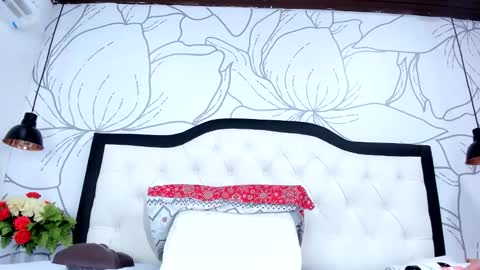 Snapshot of lady_falcon chatting on 05/30/26, 02:30 LADY online show from 05/30/26, 02:30