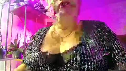 Snapshot of lady_gloria chatting on 12/28/24, 07:00 Lady Gloria online show from 12/28/24, 07:00