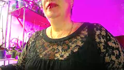 Snapshot of lady_gloria chatting on 02/22/25, 05:34 Lady Gloria online show from 02/22/25, 05:34