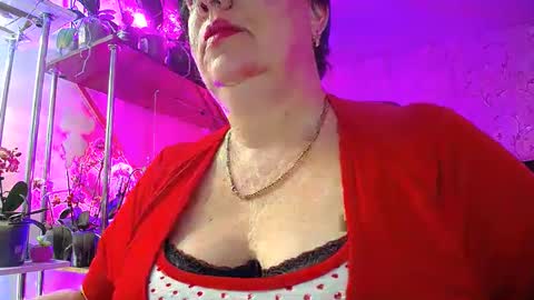 Snapshot of lady_gloria chatting on 03/12/25, 12:04 Lady Gloria online show from 03/12/25, 12:04