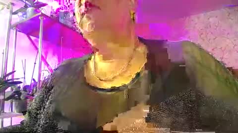 Snapshot of lady_gloria chatting on 10/19/25, 05:41 Lady Gloria online show from 10/19/25, 05:41