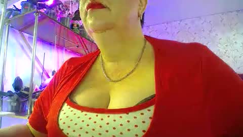 Lady Gloria online show from 04/24/26, 05:43