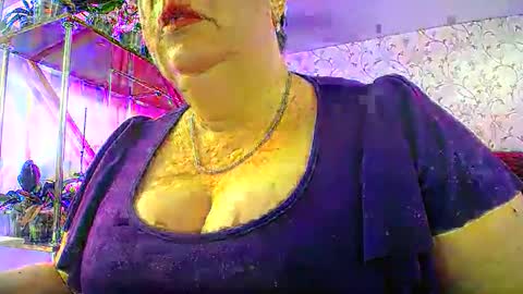 Lady Gloria online show from 05/16/26, 06:21