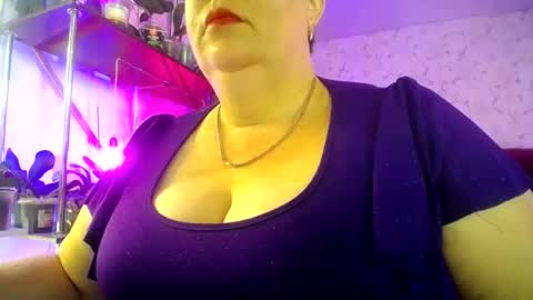 Lady Gloria online show from 07/16/26, 08:31