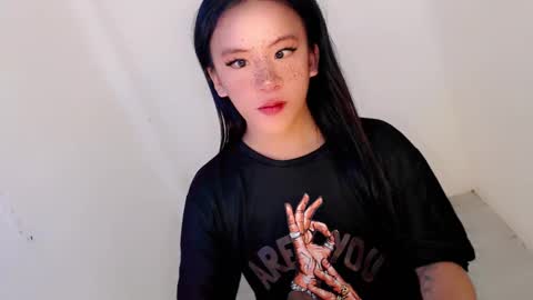    online show from 03/06/25, 02:41