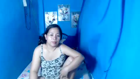 Snapshot of lady_in_bed69 chatting on 05/26/26, 11:12 lady_in_bed69 online show from 05/26/26, 11:12