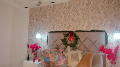 Gaby  online show from 12/18/24, 05:21