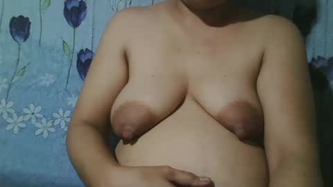 lady_love063 online show from 01/18/25, 10:39