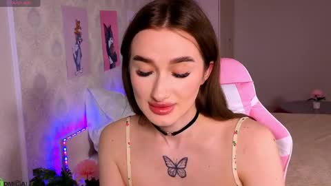 Olivia online show from 04/21/26, 02:51