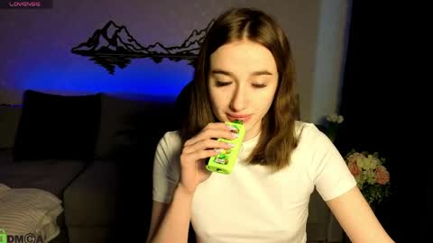 Snapshot of lady_luck18 chatting on 05/14/26, 01:01 Olivia online show from 05/14/26, 01:01