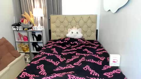 Snapshot of lady_moriseth chatting on 01/19/25, 08:29 lady_moriseth online show from 01/19/25, 08:29