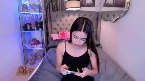 Snapshot of lady_moriseth chatting on 11/19/25, 08:25 lady_moriseth online show from 11/19/25, 08:25