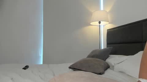    700  1300 -5 online show from 03/06/25, 06:26