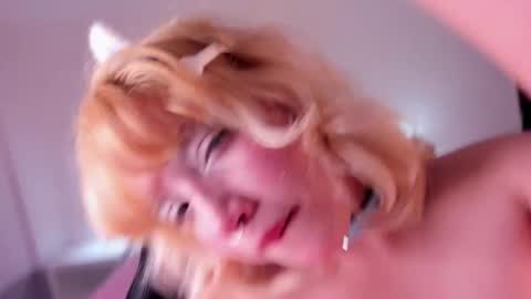 Snapshot of lady_noize chatting on 03/12/25, 11:01 Lady online show from 03/12/25, 11:01