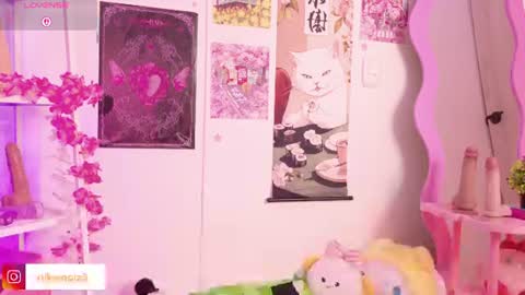 Lady  online show from 06/09/26, 08:42