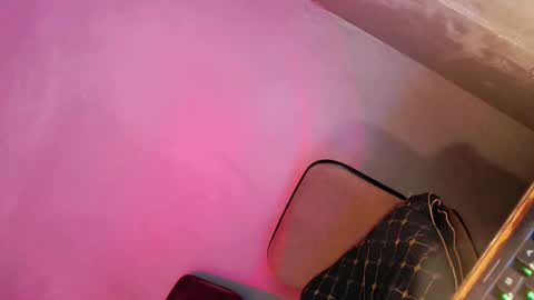 Ella online show from 05/13/26, 02:03