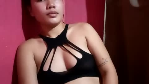 Snapshot of lady_rose19 chatting on 07/17/26, 06:57 kitty online show from 07/17/26, 06:57