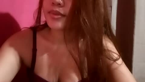 Snapshot of lady_rose19 chatting on 07/20/26, 01:24 kitty online show from 07/20/26, 01:24