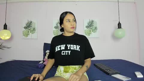 Snapshot of lady_rossee chatting on 10/02/25, 01:18 Leidy online show from 10/02/25, 01:18
