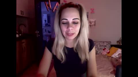 lady_smile69 online show from 09/30/25, 05:40