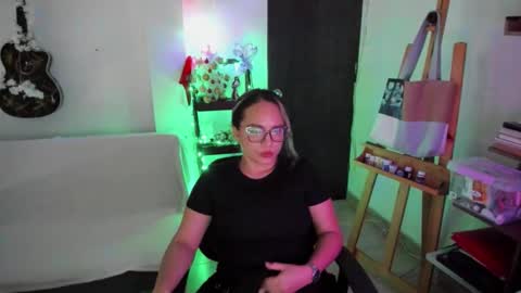 Sophie   online show from 11/28/25, 07:05