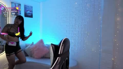 Lady Violet Bridgerton online show from 04/19/26, 10:23