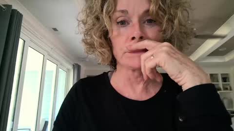 Ladybabs online show from 09/26/25, 06:23