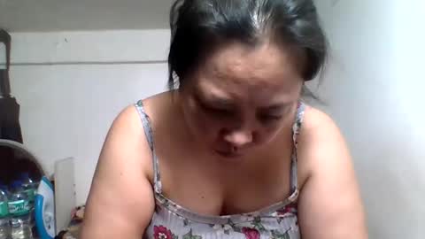 ladybignipples4u online show from 04/22/26, 10:50