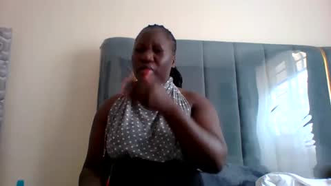 lindah32 online show from 12/24/24, 08:22