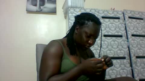 lindah32 online show from 01/07/25, 08:21