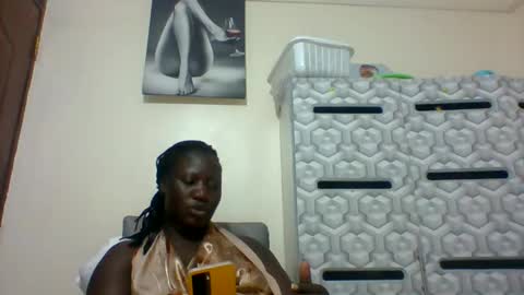 lindah32 online show from 01/13/25, 08:58